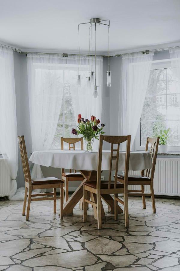 Willa Pod Gondola Apartment ชเวียราโดว์-สโดรยจ์ ภายนอก รูปภาพ